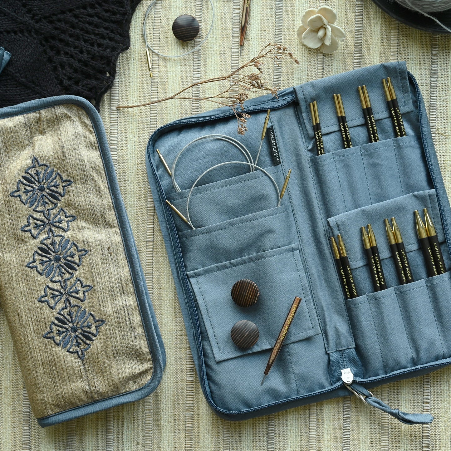 Glory - Ebony Interchangeable Knitting Needle Set 5"